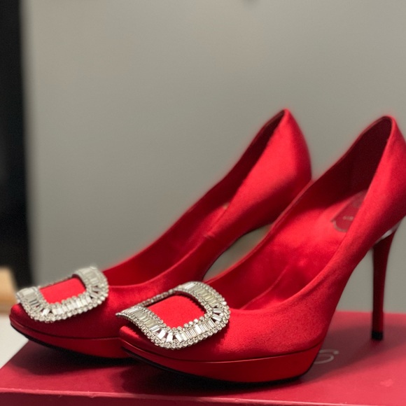 36.5 (6.5) Red Roger Vivier Limelight Platform Pumps & Swarovski Crystal Buckle - Picture 2 of 4